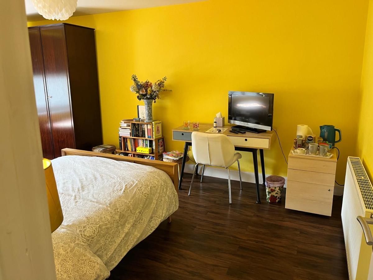 St John'S Town Of Dalry Glentress Apartment 1 المظهر الخارجي الصورة
