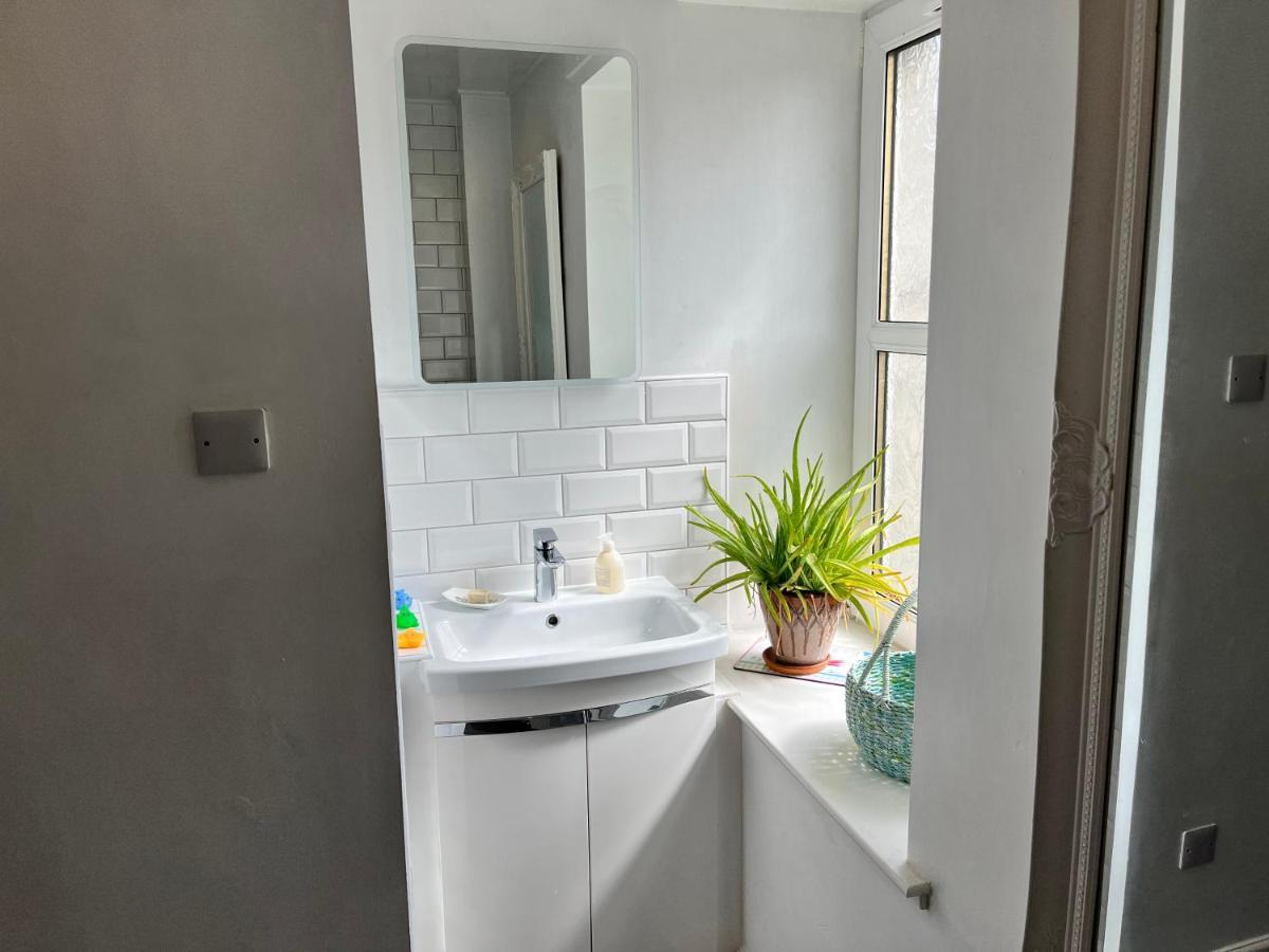 St John'S Town Of Dalry Glentress Apartment 1 المظهر الخارجي الصورة